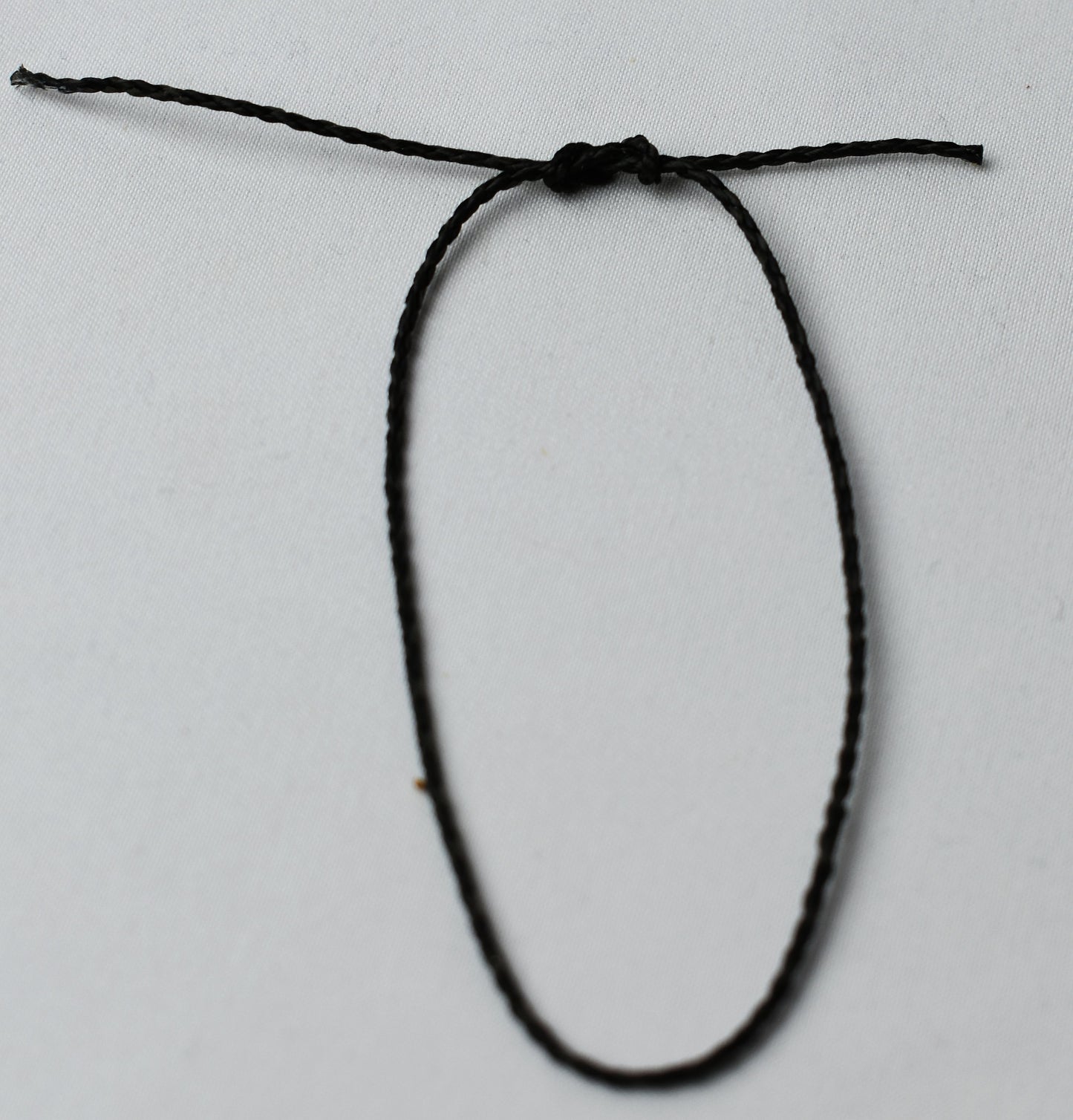 Nero Kevlar Violin or Viola Tailgut (5 per package)