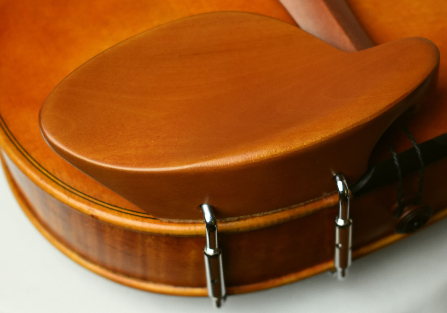 Handmade Vermeer Violin Chinrest in Indian Rosewood, Ceylonese Ebony, or Himalayan Boxwood by Figaro Importers