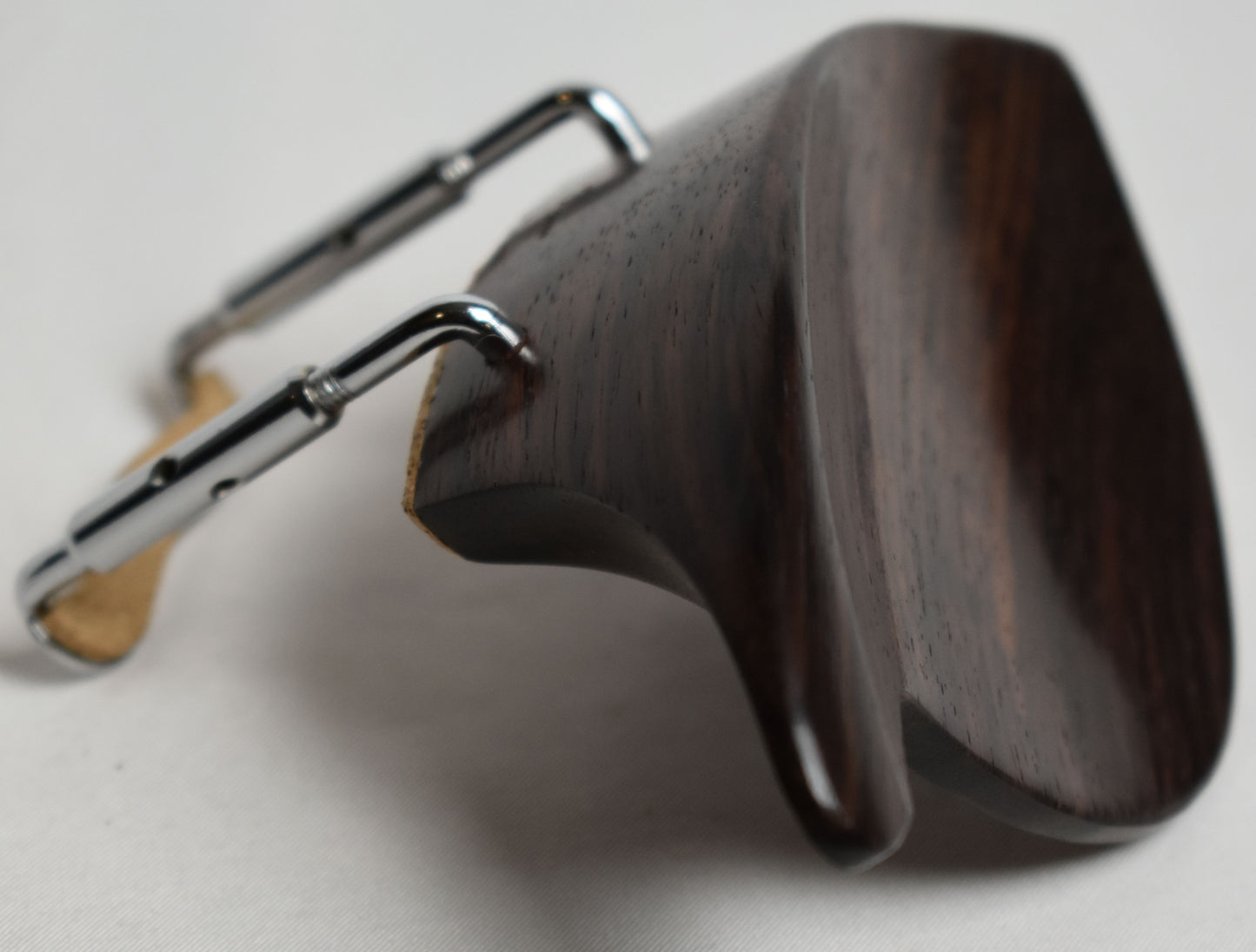 Handmade high (33mm) Morawetz Violin Chinrest in Ceylonese Ebony, Himalayan Boxwood, or Ceylonese Ebony (Copy)